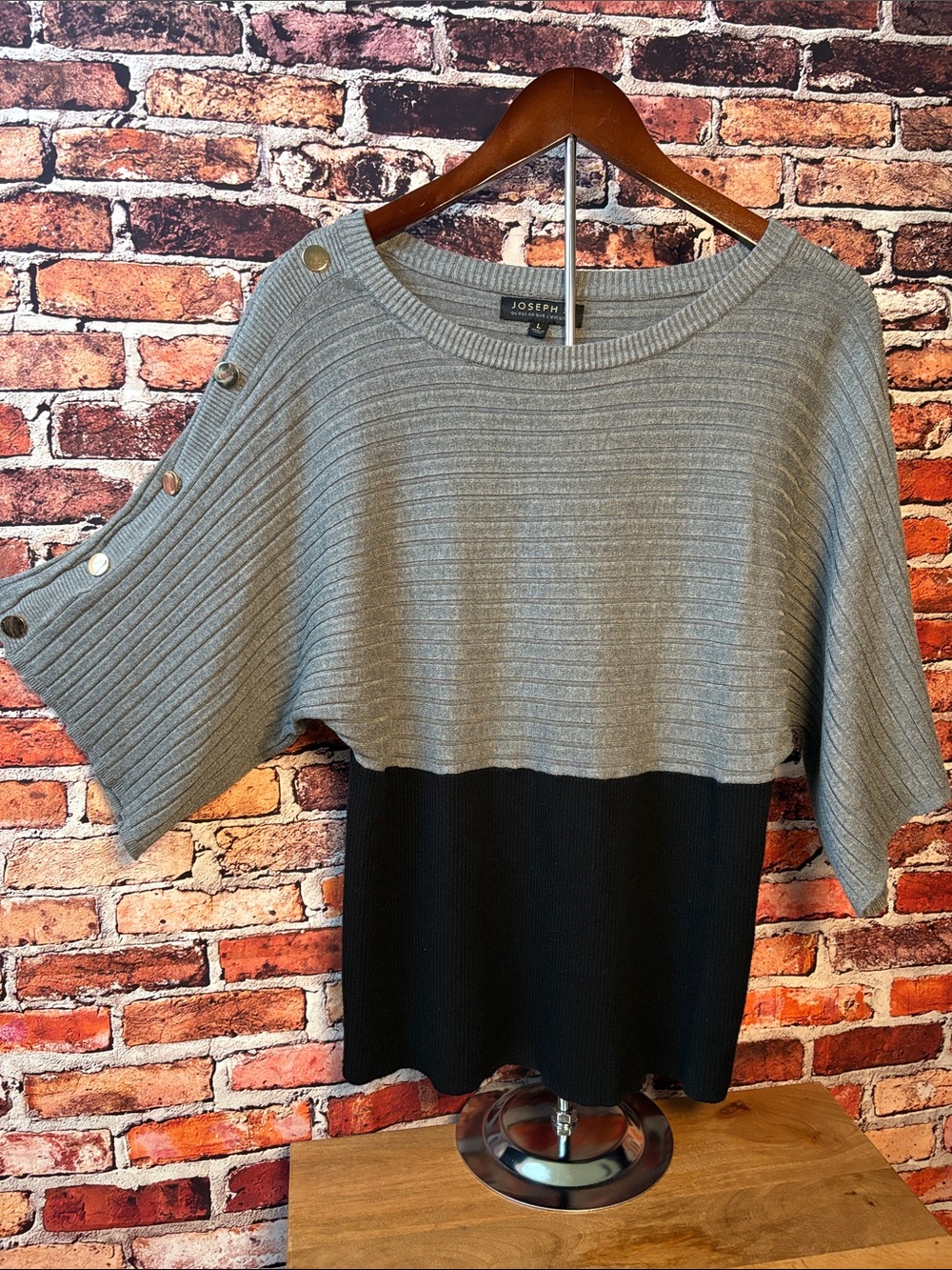Joseph A Gray & Black Color Block Ribbed Knit Sweater Gold Button Detail L